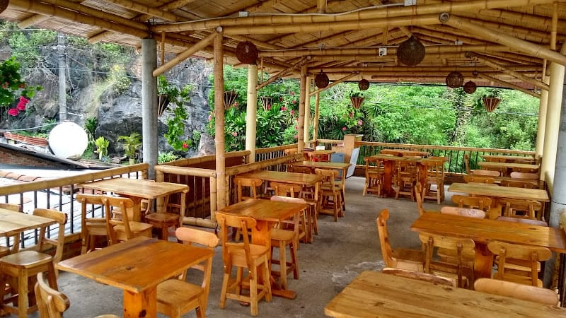 Pizzería Jireh Via Cristo Rey - Pizzería en Cali