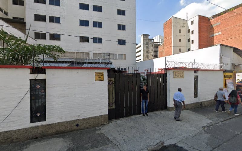 Restaurante y Cafetería Riccu's - Restaurante en Cali