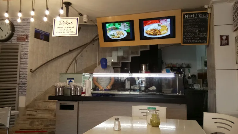 RIKUS CAFÉ RESTAURANTE - Restaurante en Cali