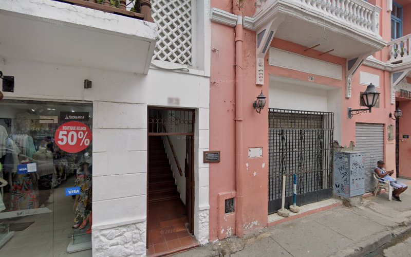 Drogueria pura badillo - Tienda de comestibles, periódicos y medicamentos en Cartagena