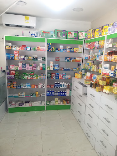 Droguería súper &#038; max - Farmacia en Cartagena