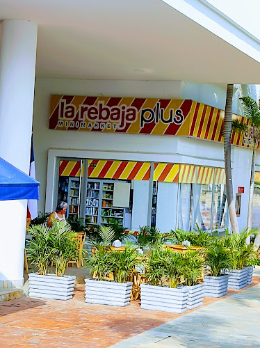 la rebaja plus MINIMARKET - Farmacia en Cartagena