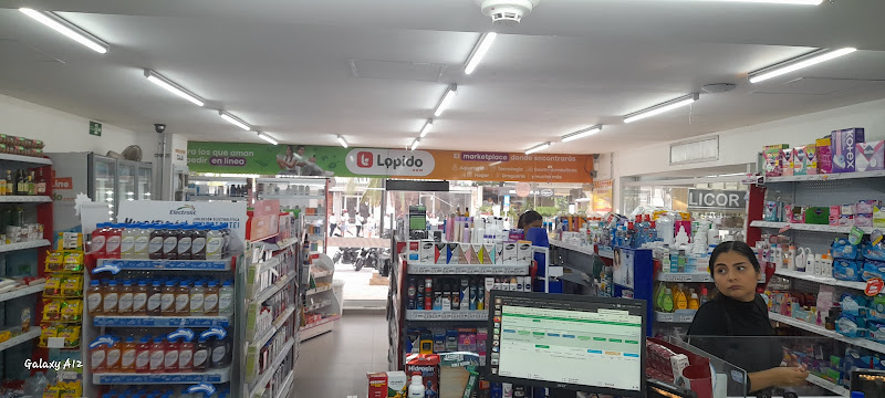 la rebaja Plus No. 27 DROGUERIA Y MINIMARKET Bocagrande Cartagena - Tienda de comestibles, periódicos y medicamentos en Cartagena