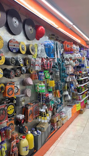 Distribuciónes Js Tools - Ferretería en Cartagena