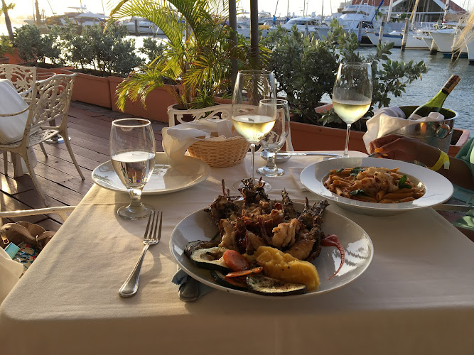 Restaurante Fuerte de San Sebastián del Pastelillo-Club de Pesca - Restaurante caribeño en Cartagena