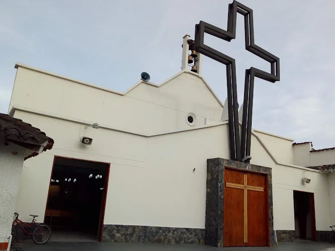 Parroquia La Santa Cruz - Parroquia en La Ceja