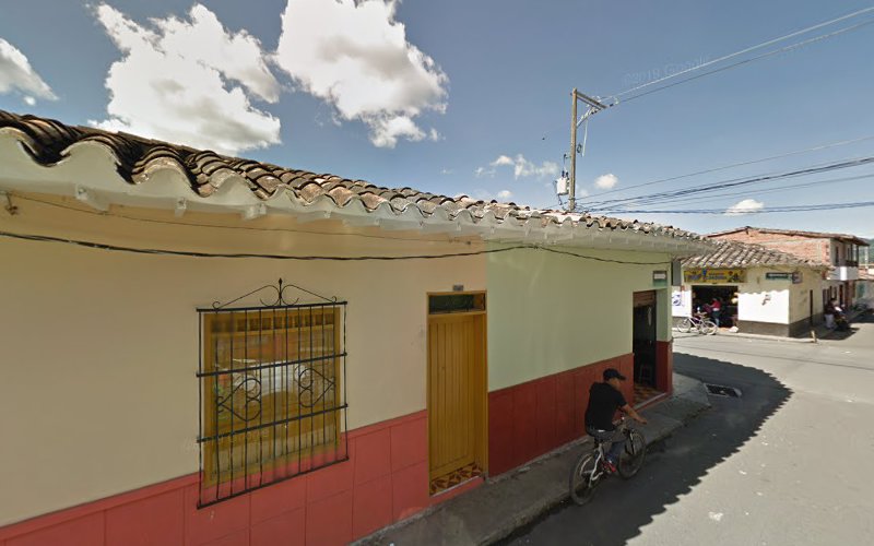 Imagen de Tienda La Rebaja - Restaurante en La Ceja