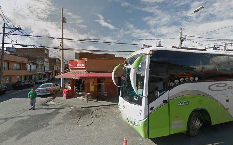 Antiquia - Farmacia en Medellín