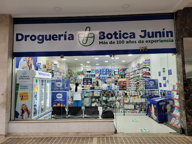 Botica Junin Clinica Medellin Poblado - Farmacia en Medellín