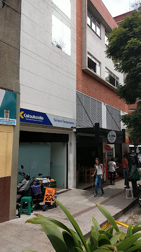 COLSUBSIDIO Bolivia con el Palo - Farmacia en Medellín