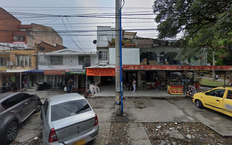 Drogas La 80 - Farmacia en Medellín