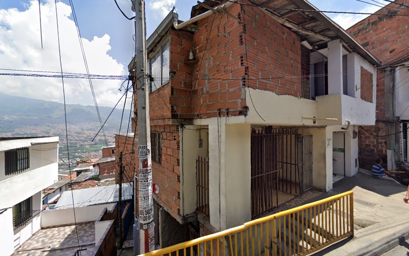 Drogreria Euses - Farmacia en Medellín
