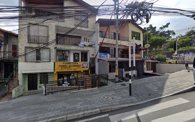 Droguería Adri - Farmacia en Medellín