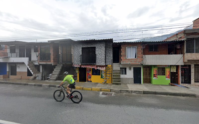 Droguería Av. Regional - Farmacia en Medellín