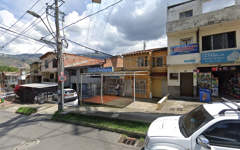 DROGUERIA B.N.G. MIL - Farmacia en Medellín