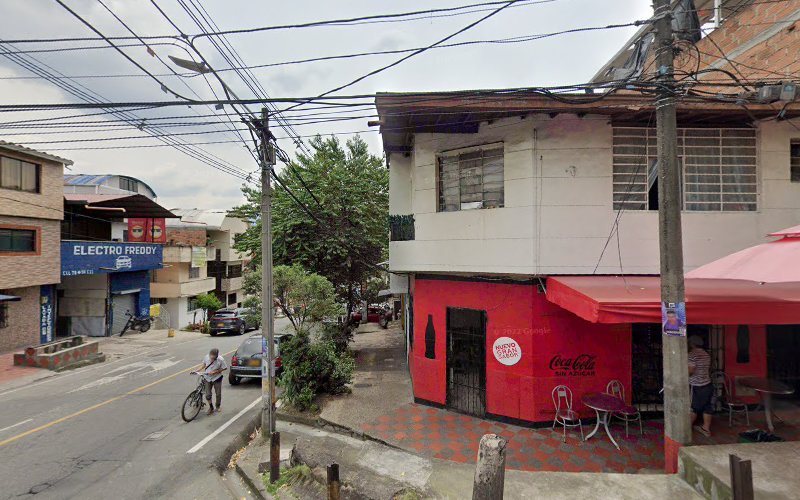 Drogueria Buen Dia - Farmacia en Medellín