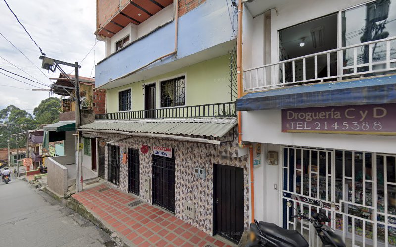 Droguería C Y D - Farmacia en Medellín