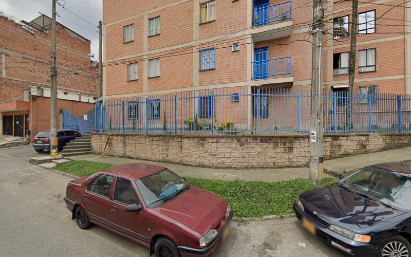 Droguería Campo Valdés - Farmacia en Medellín