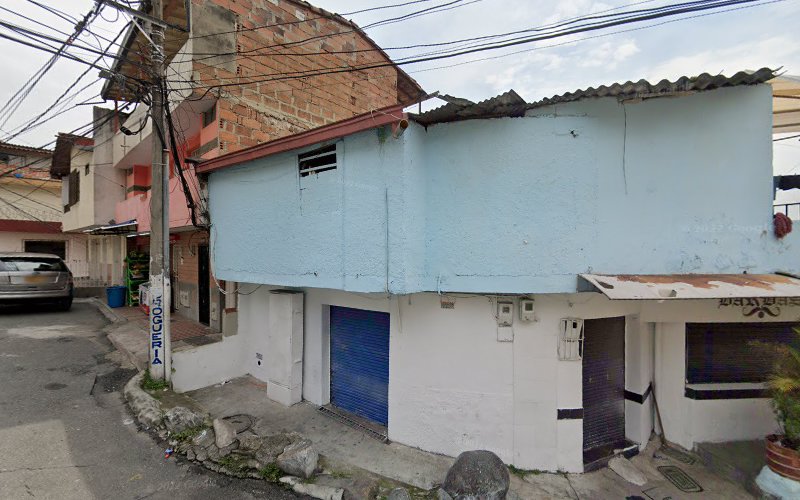 Droguería Carlos E - Farmacia en Medellín