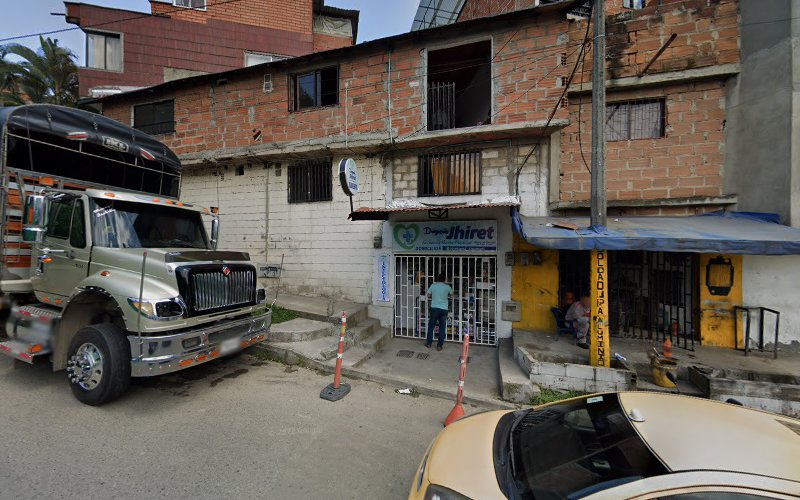 Droguería Colopharma - Farmacia en Medellín