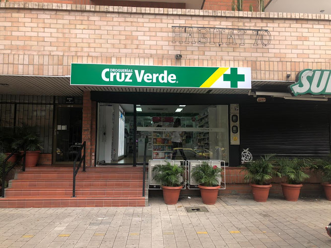 Drogueria Cruz Verde Bulevar la 70 - Farmacia en Medellín