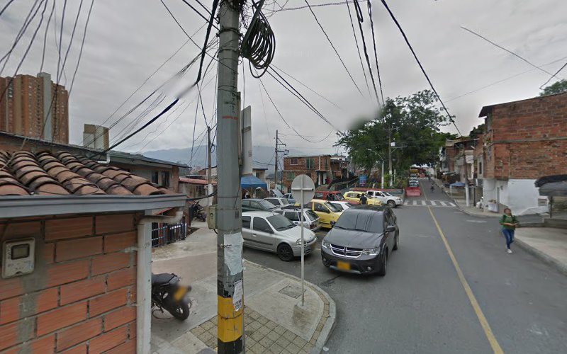 Droguería Dromer - Farmacia en Medellín