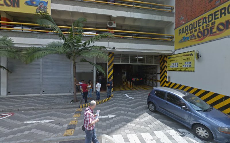 Droguería El Cid - Farmacia en Medellín