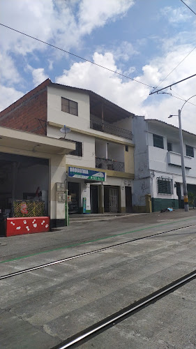 DROGUERIA EL TRANVIA - Farmacia en Medellín