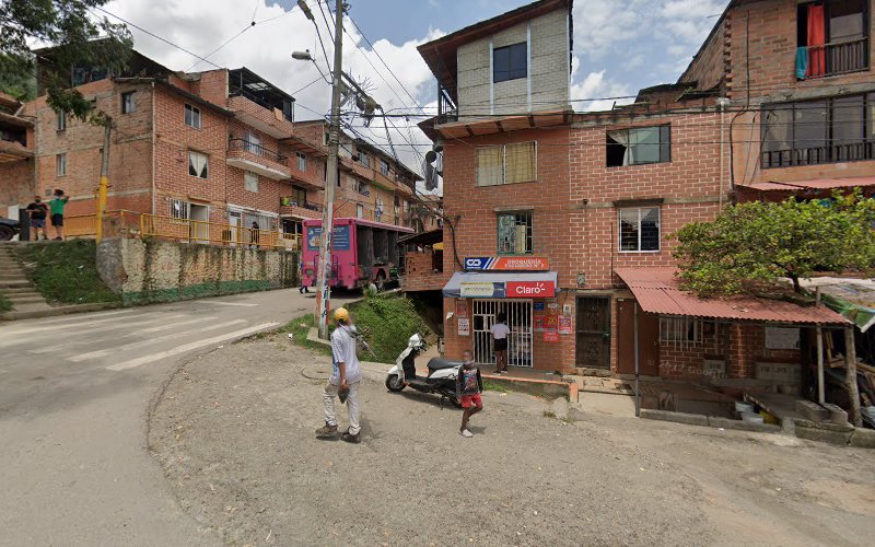 Droguería Escudero No 2 - Farmacia en Medellín