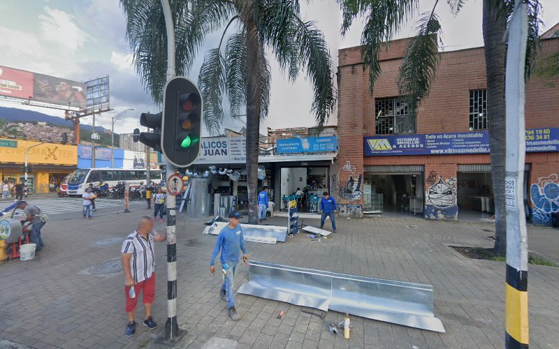 DROGUERIA FARMASALUD cuidamos tu salud y tu bolsillo - Farmacia en Medellín