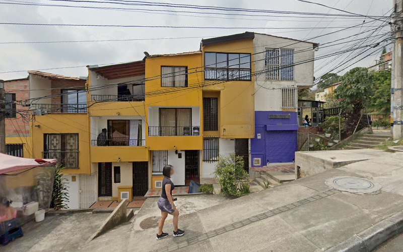 Drogueria Farmax-G - Farmacia en Medellín