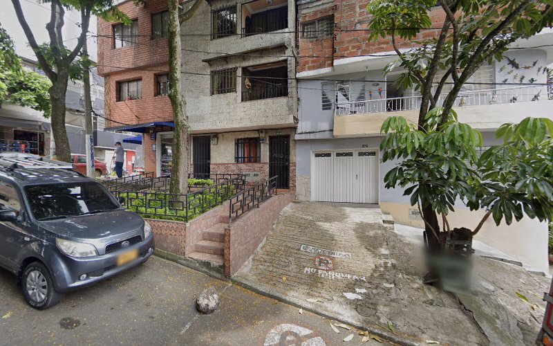 Droguería Juanjo - Farmacia en Medellín