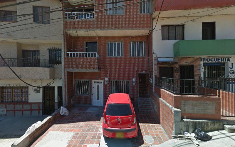 Droguería La 50 - Farmacia en Medellín