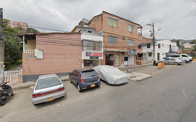 Droguería La 94 B - Farmacia en Medellín