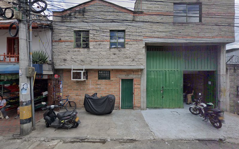 Droguería Las Avenidas Ltda - Farmacia en Medellín