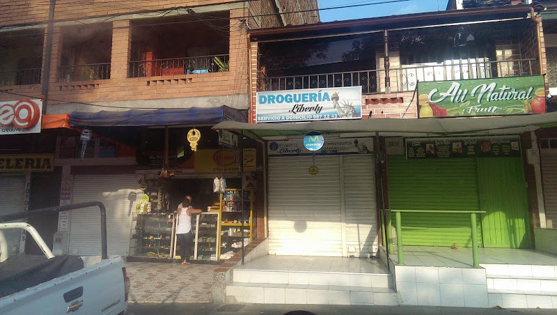 Droguería Liberty - Farmacia en Medellín