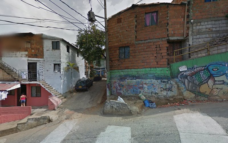 Droguería Los Balsos - Comercio en Medellín