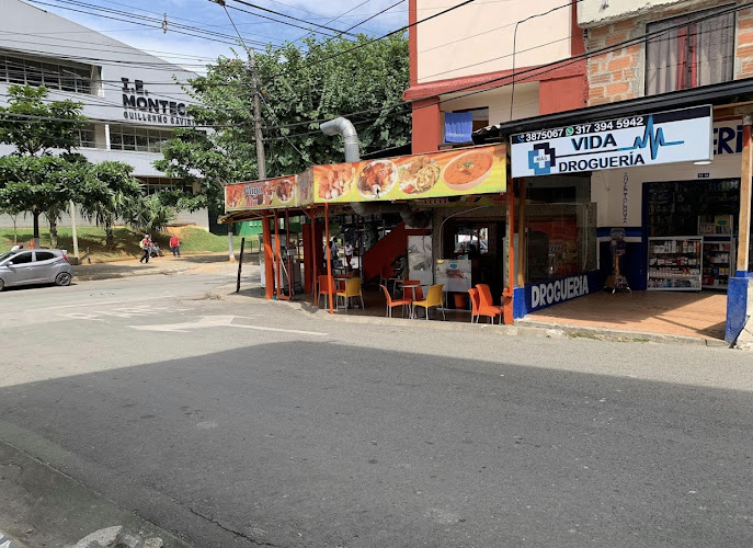 Droguería + MÁS VIDA - Farmacia en Medellín