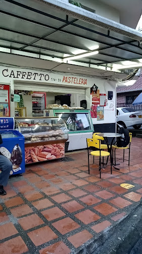 Drogueria Maxcalidad # 2 - Farmacia en Medellín