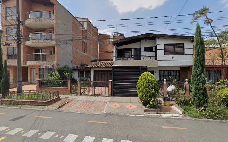 Droguería Medifarma - Farmacia en Medellín