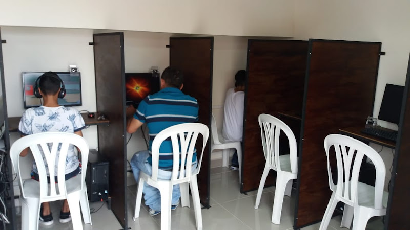 DROGUERIA MULTIAHORRO PLUS - Farmacia en Medellín