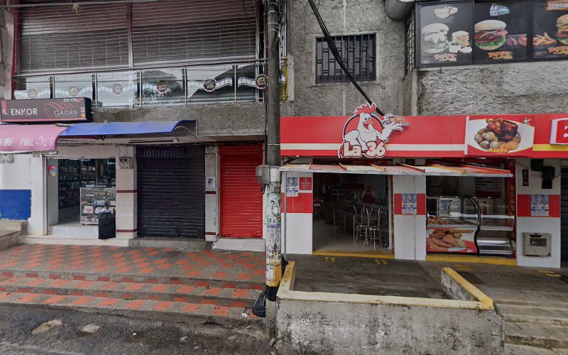 Droguería Pague Menos - Farmacia en Medellín
