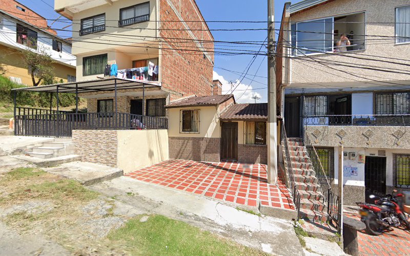 Droguería Picacho - Farmacia en Medellín