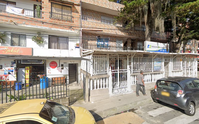 Drogueria R Guadalupe - Farmacia en Medellín