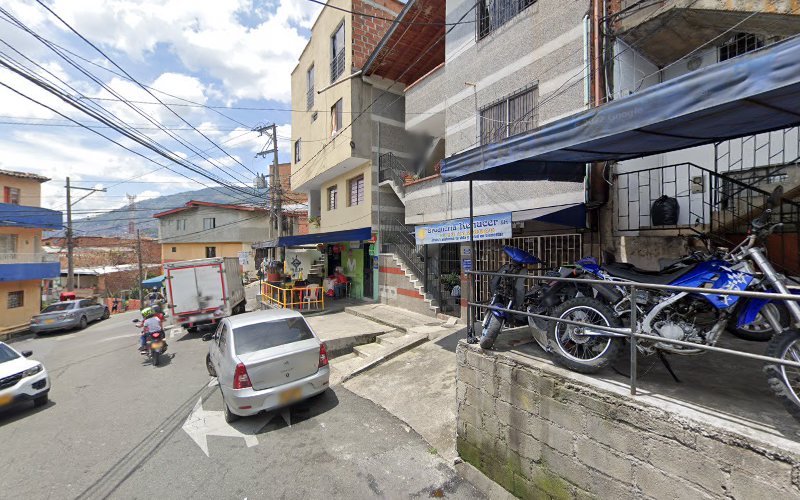 Drogueria Renacer - Farmacia en Medellín