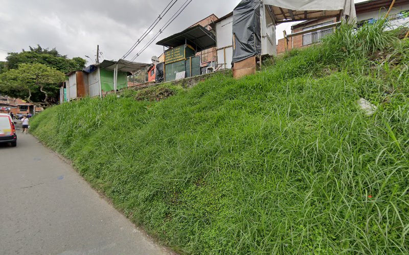DROGUERIA ROLAM - Farmacia en Medellín