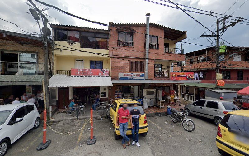 Droguería Santa Cruz - Farmacia en Medellín