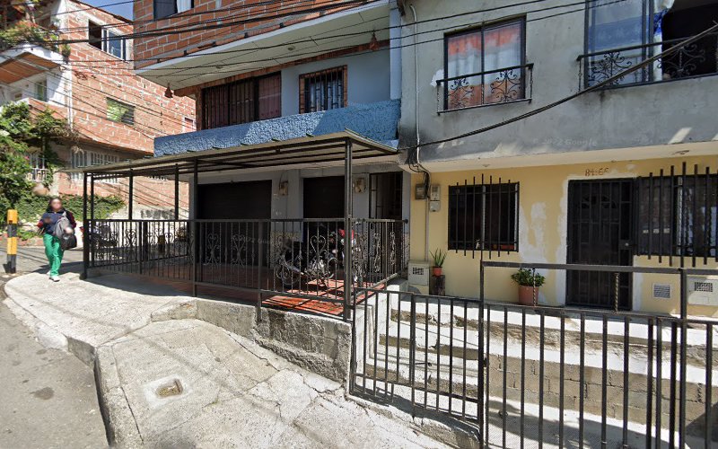 Droguería Sauces YM - Farmacia en Medellín