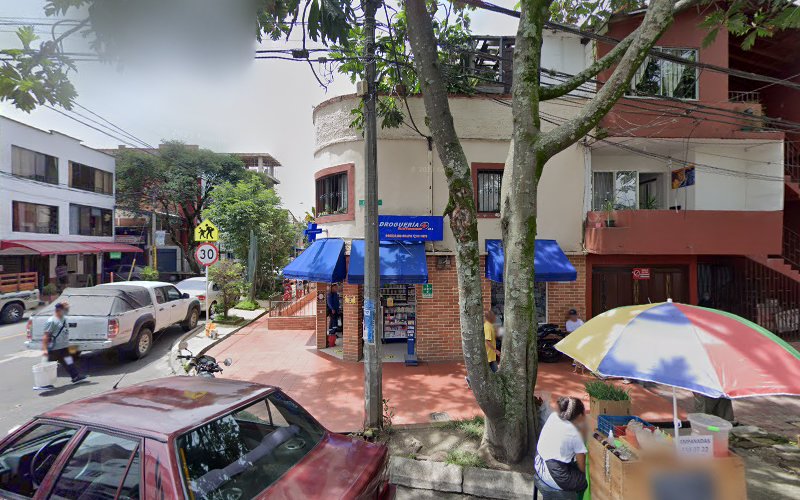 Droguería Servidescuentos - Farmacia en Medellín