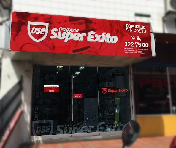 Droguería Super Exito - Farmacia en Medellín